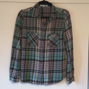 Maurice’s Medium plaid flannel shirt